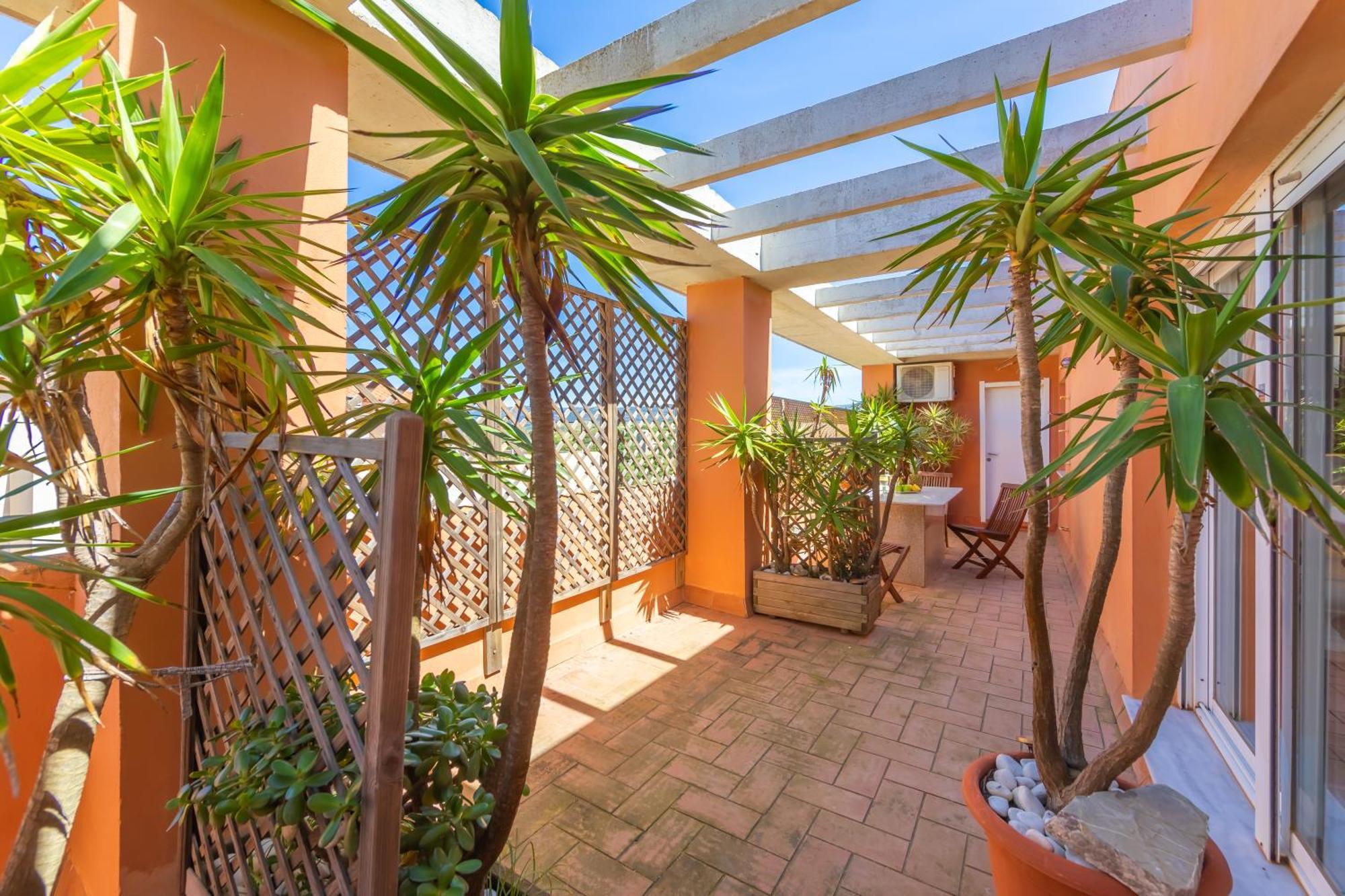 Tarifa Penthouse La Marina
